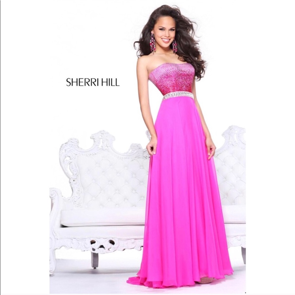 Sherri Hill - New - Never worn - Size 4 PLEASE READ info below.💗